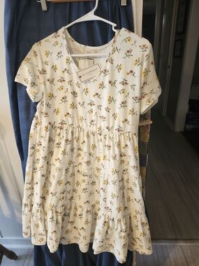 No Comment Girls' Cream Floral Tiered Short-Sleeve Dress